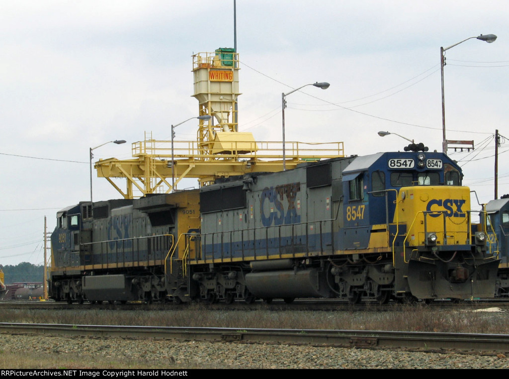 CSX 8547 & 9051